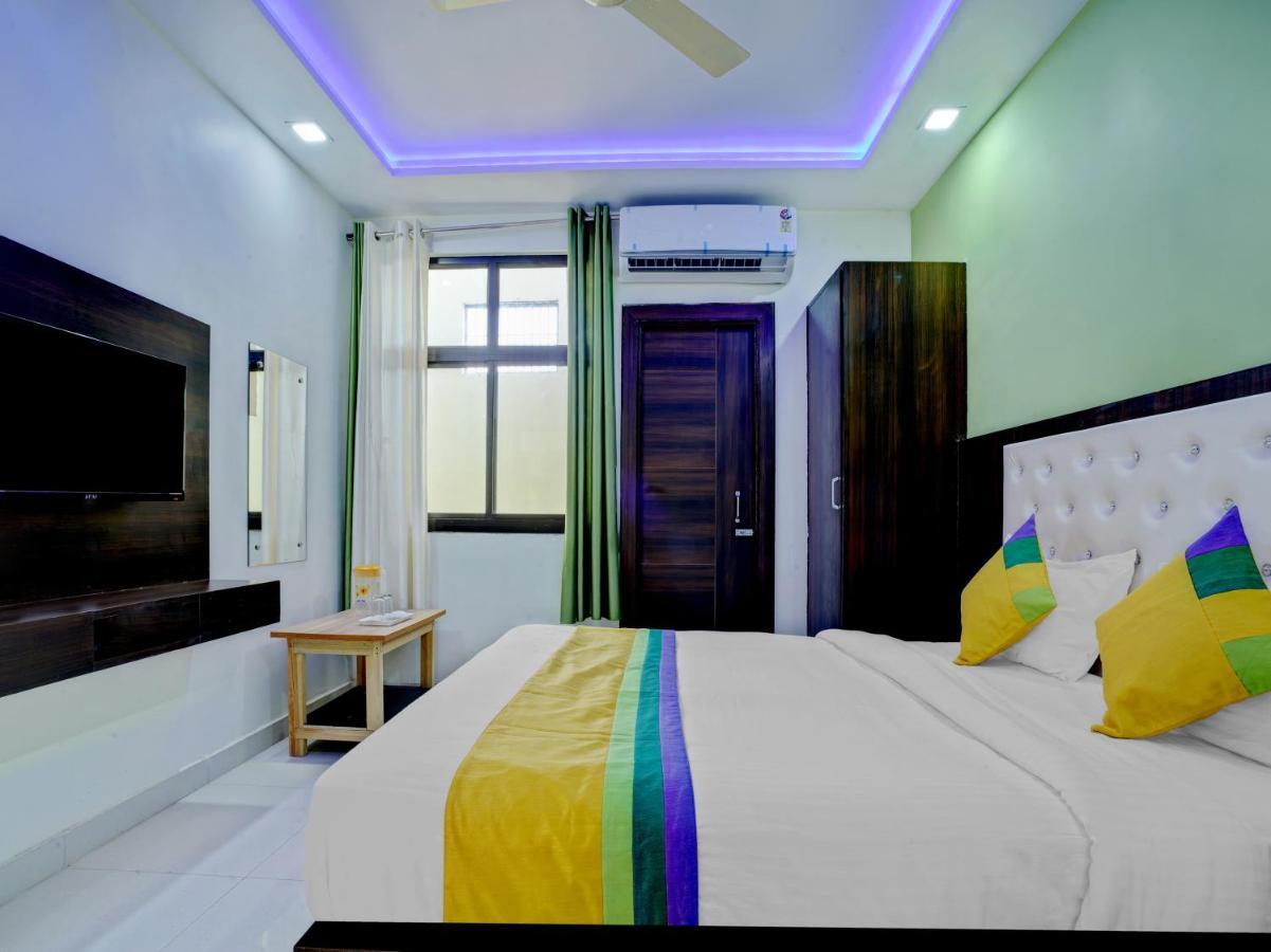 Hotel The Orient Tree, Agra Agra  Kültér fotó